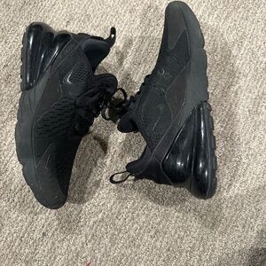 Air 70 women’s 7.5